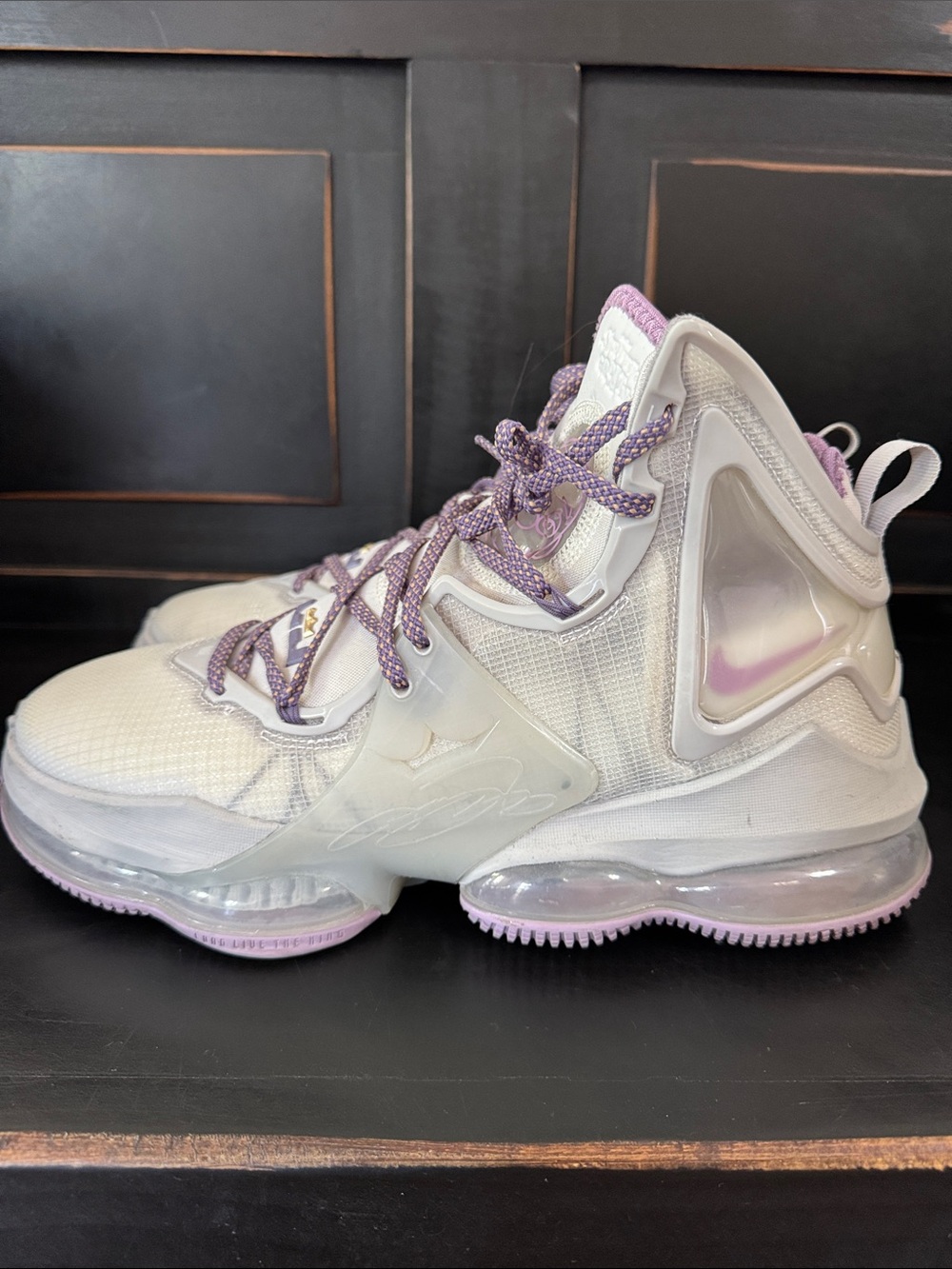 Nike LeBron 19